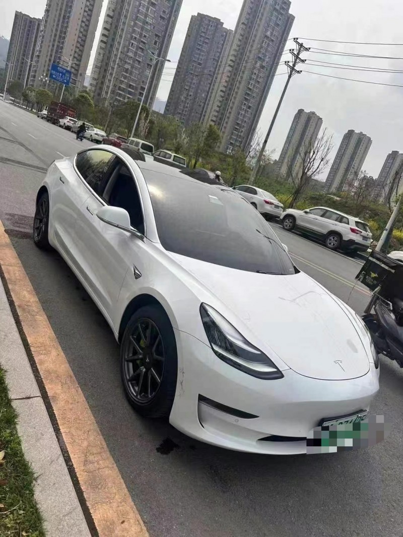 成都20年特斯拉MODEL 33