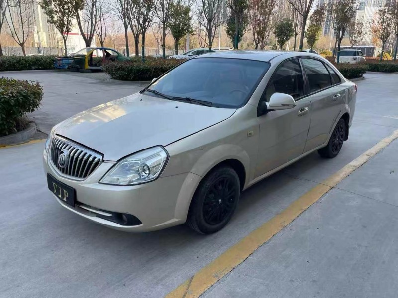 济宁14年别克凯越2