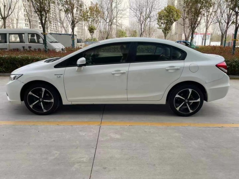 济宁15年本田思域8