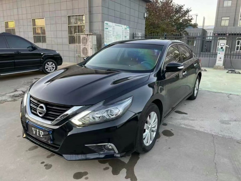 徐州18年日產天籟2