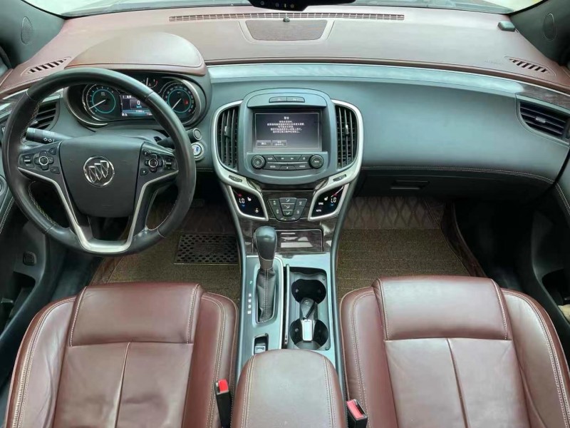 济宁15年别克君越4