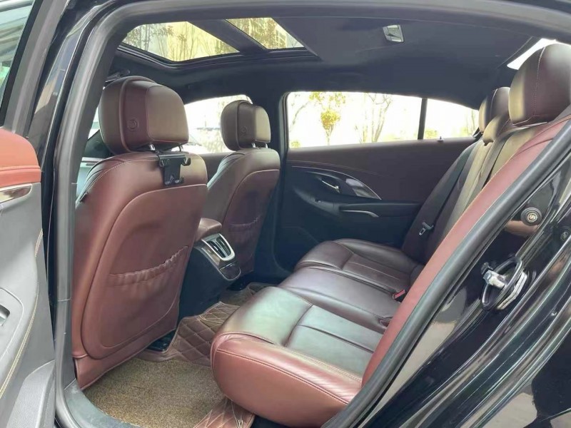 济宁15年别克君越6