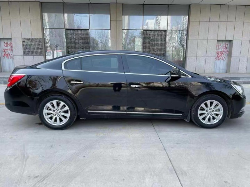 济宁15年别克君越8