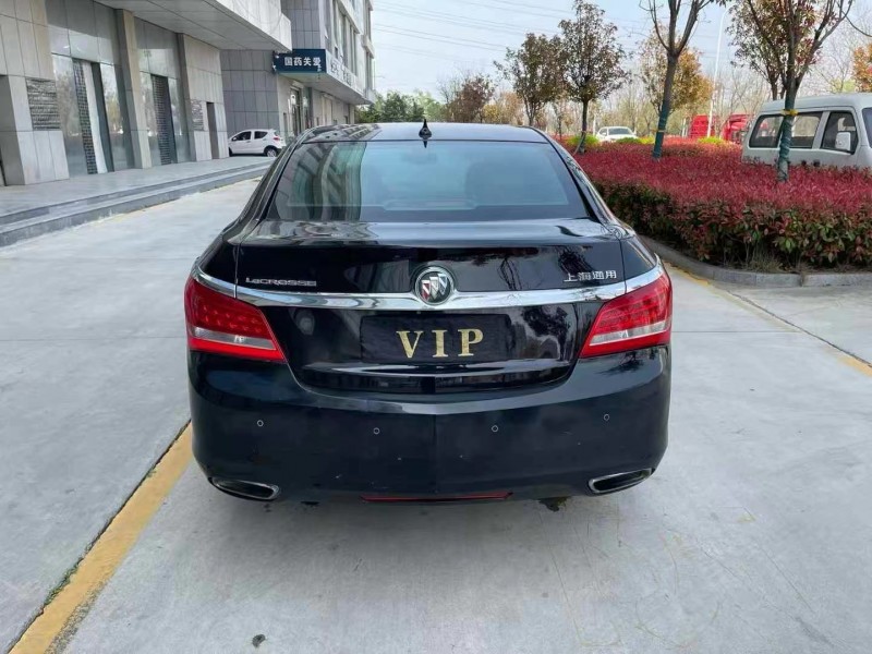 济宁15年别克君越9