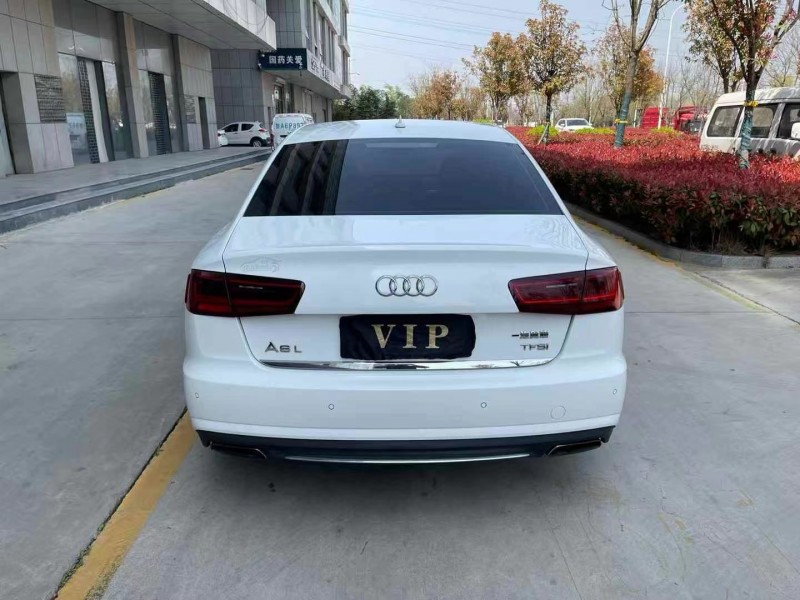济宁16年奥迪A6L9