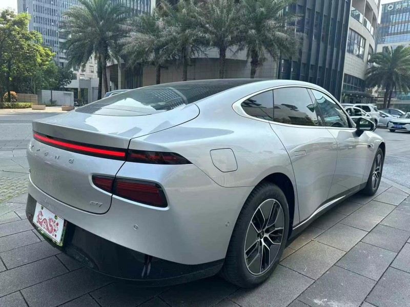佛山25年小鵬汽車p74