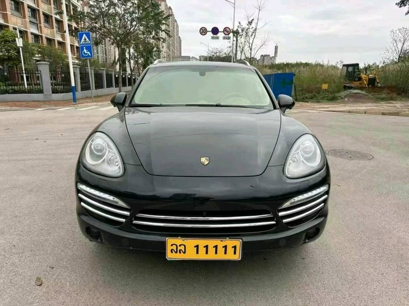 南寧12年保時捷卡宴1
