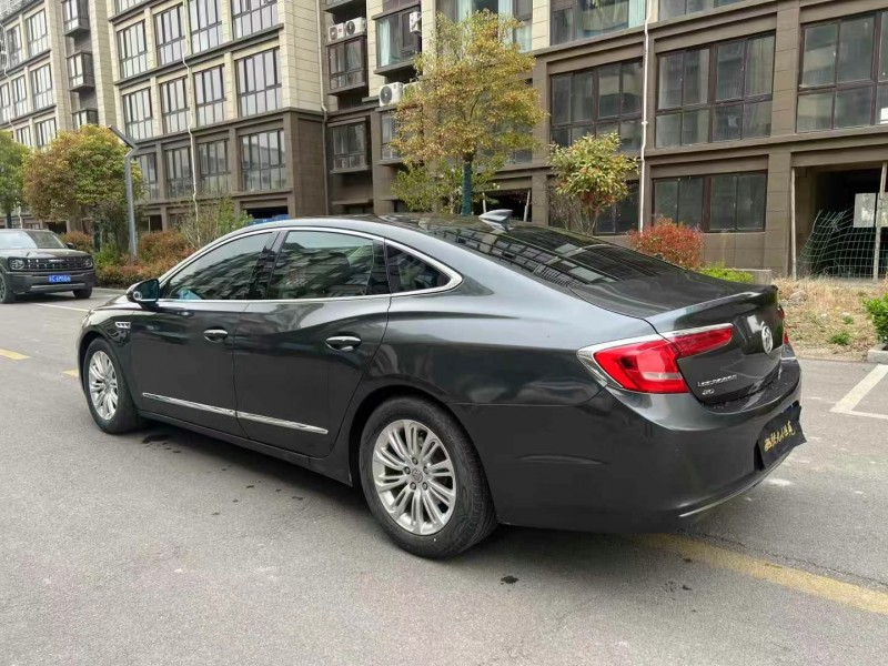 徐州17年别克君越7