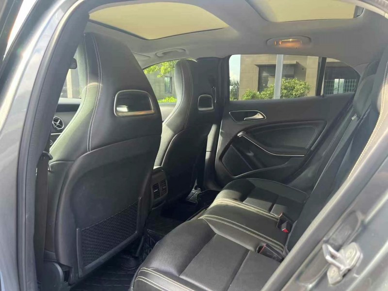 徐州18年奔驰GLA6