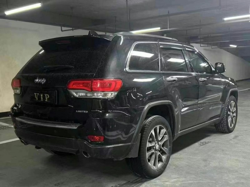 重慶18年Jeep大切諾基7