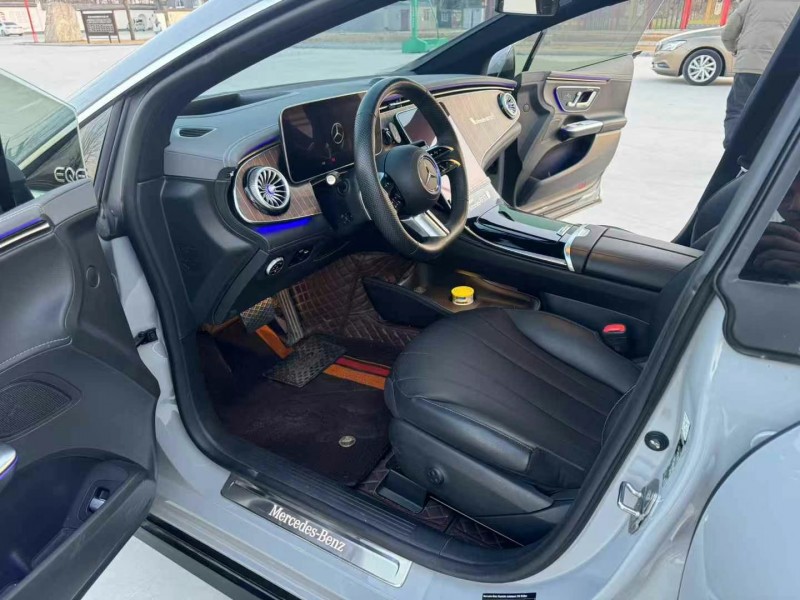 徐州23年奔驰EQE3