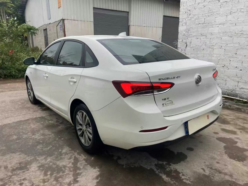 广州19年别克英朗10