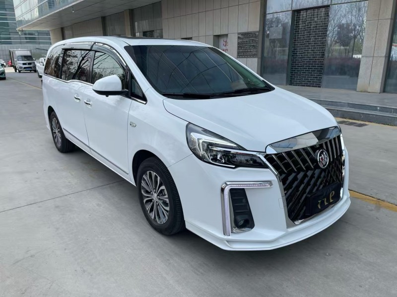 济宁22年别克GL83