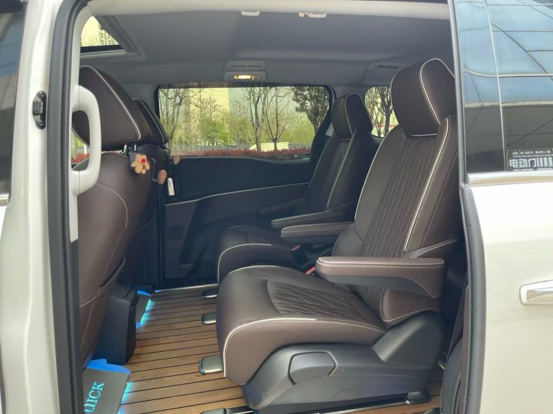 济宁22年别克GL86