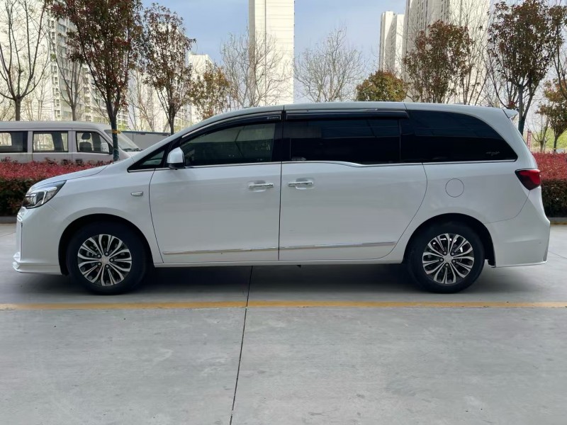 济宁22年别克GL88