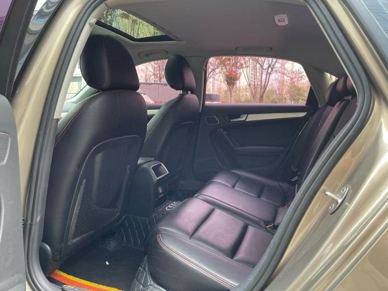 济宁15年奥迪A4L6