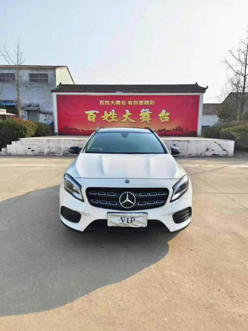 徐州19年奔驰GLA1