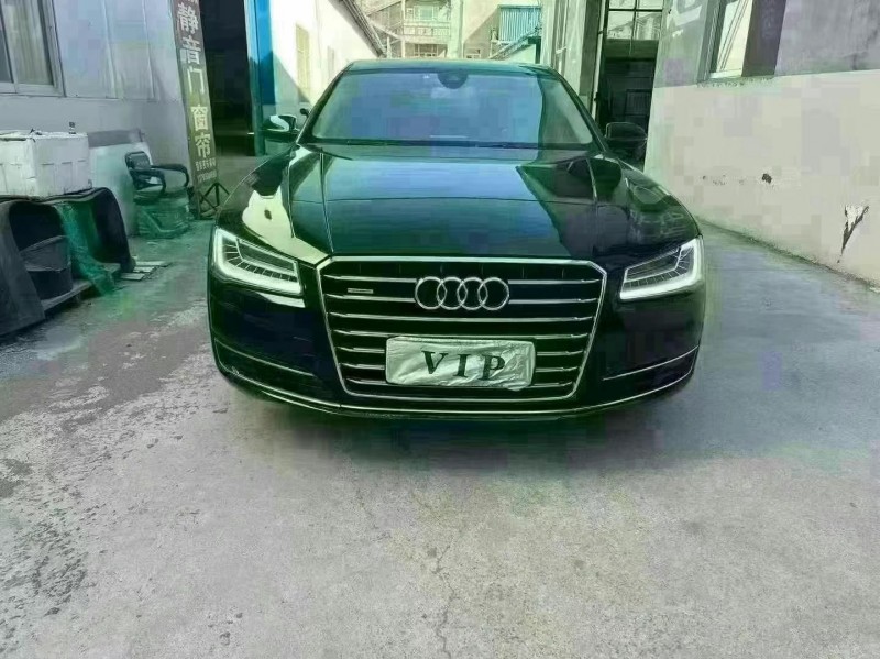 臨沂17年奧迪A8L1