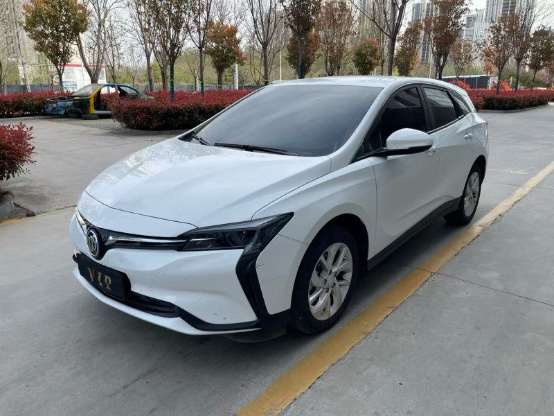 济宁24年别克微蓝3