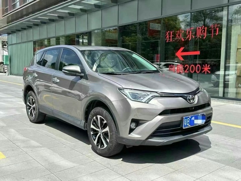 广州19年丰田RAV4荣放2