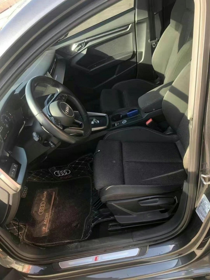 济宁23年奥迪A35