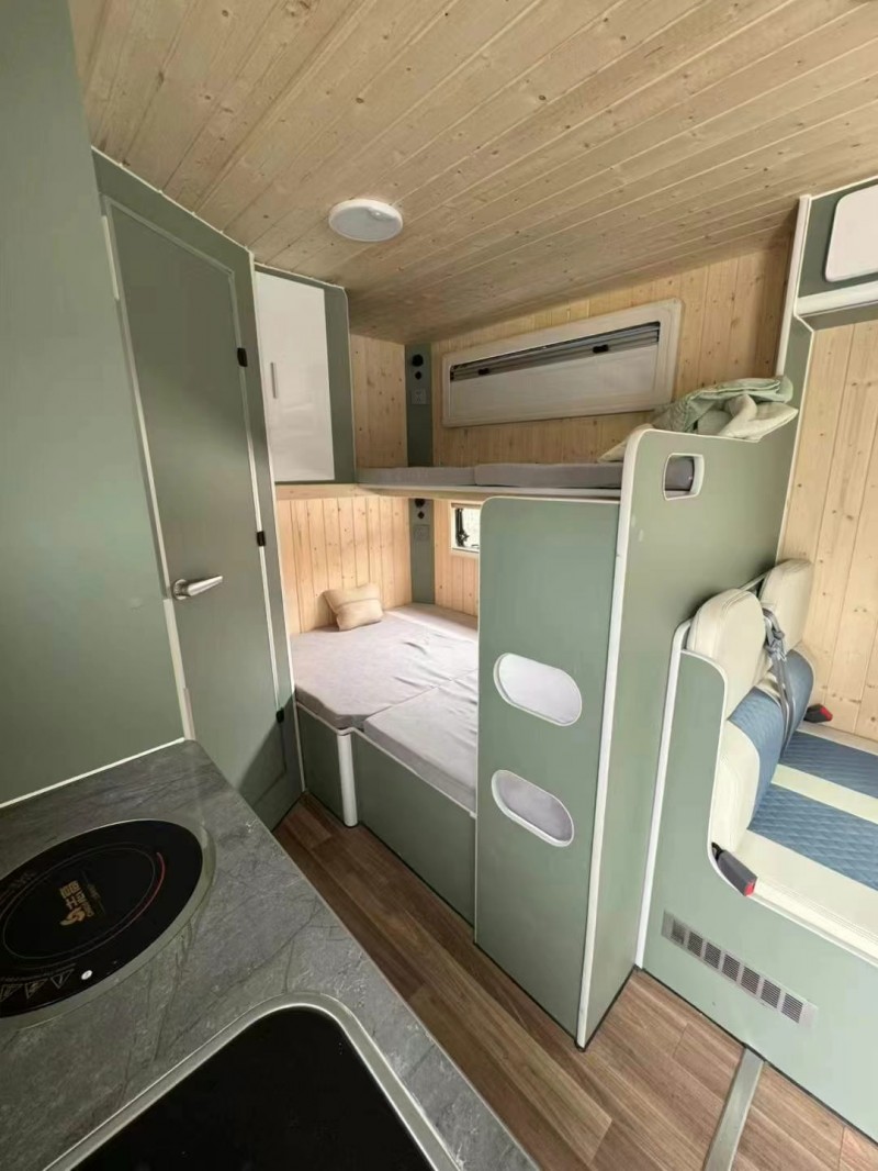 济南19年依维柯欧胜7