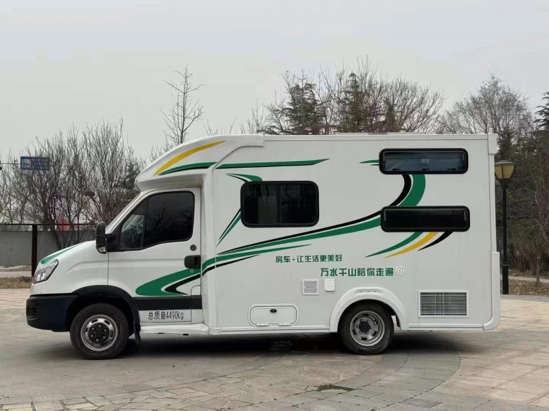 济南19年依维柯欧胜9