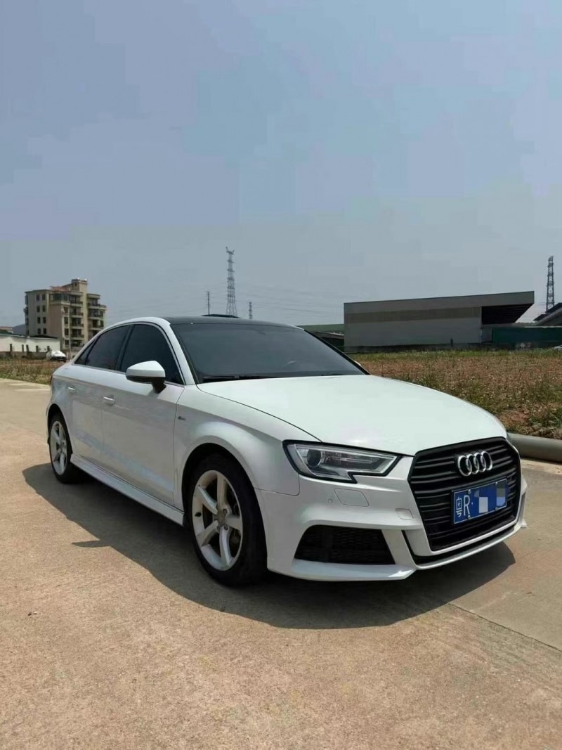 广州17年奥迪A33