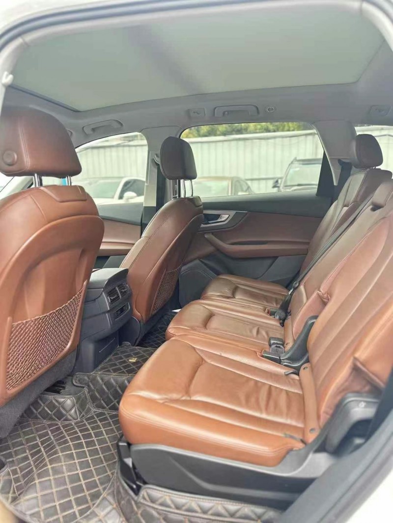 广州16年奥迪Q75