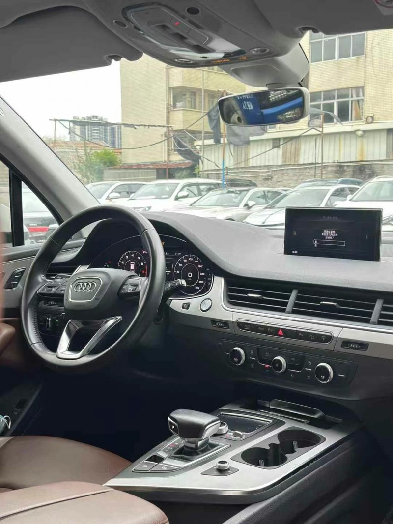 广州16年奥迪Q76