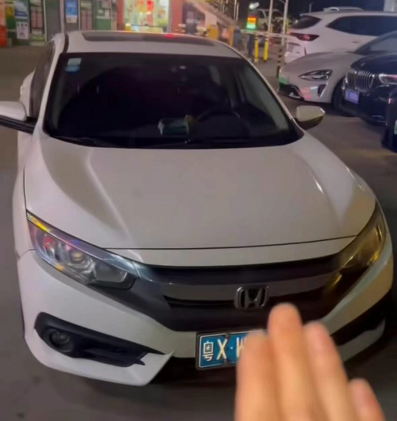 广州18年本田思域1