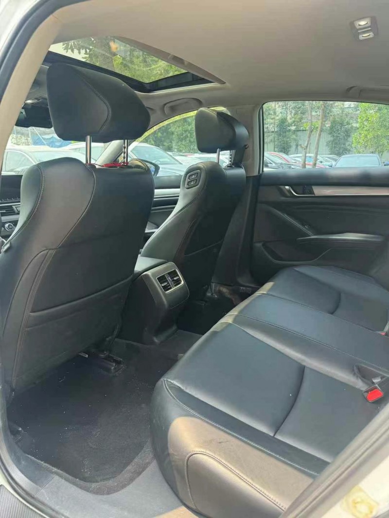 广州20年本田雅阁6