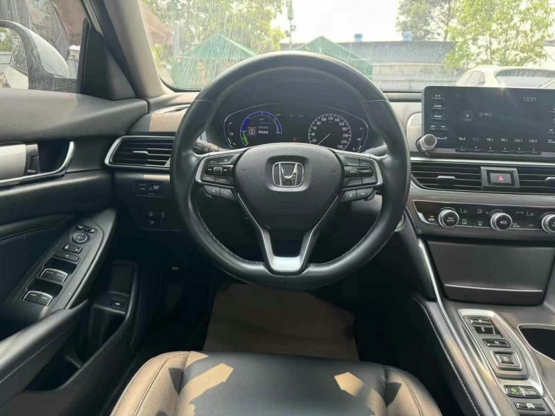 广州20年本田雅阁7