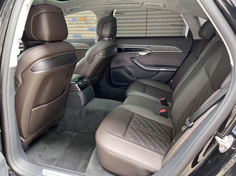 广州24年奥迪A8L2