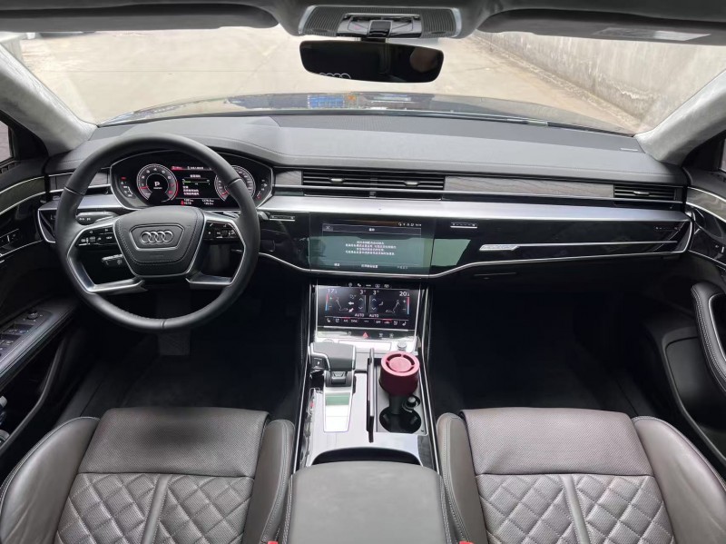 广州24年奥迪A8L3