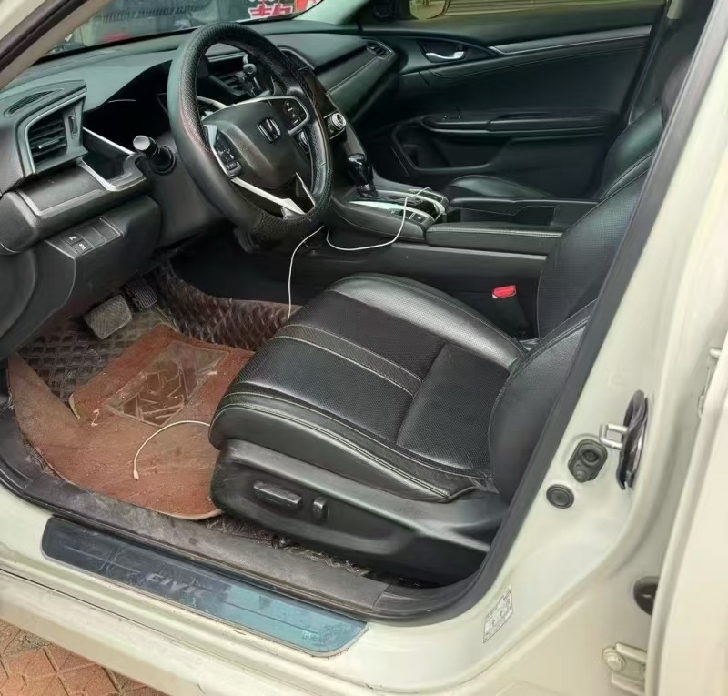 广州19年本田思域3