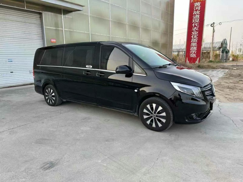 徐州21年奔驰威霆2