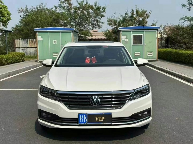 广州22年大众朗动1