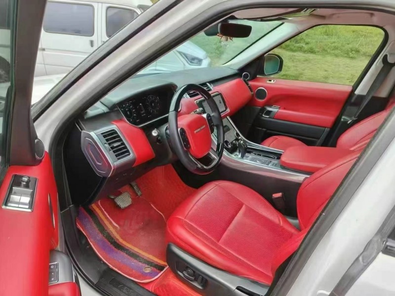 广州19年路虎发现3