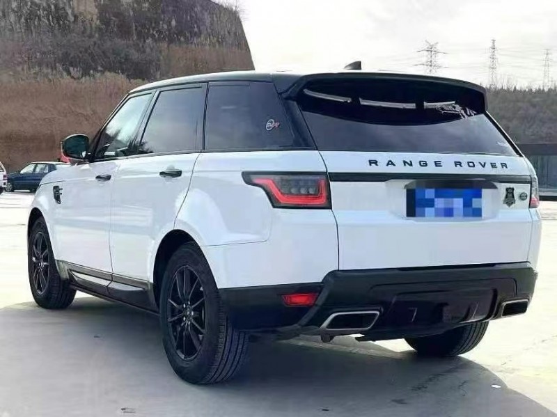 广州19年路虎发现8