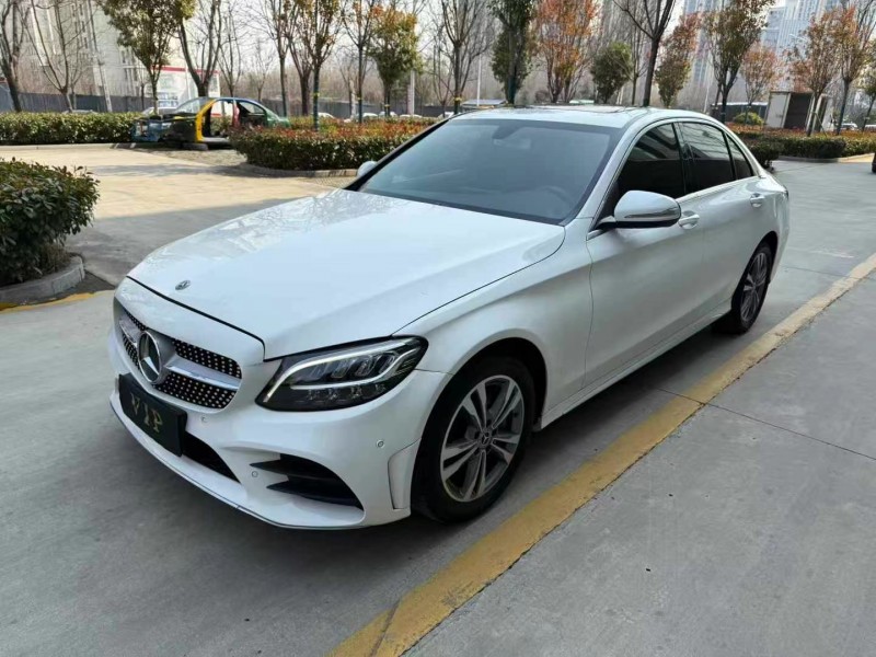 济宁20年奔驰C2