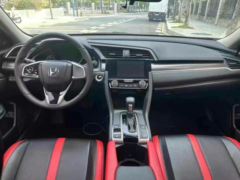 广州21年本田思域5