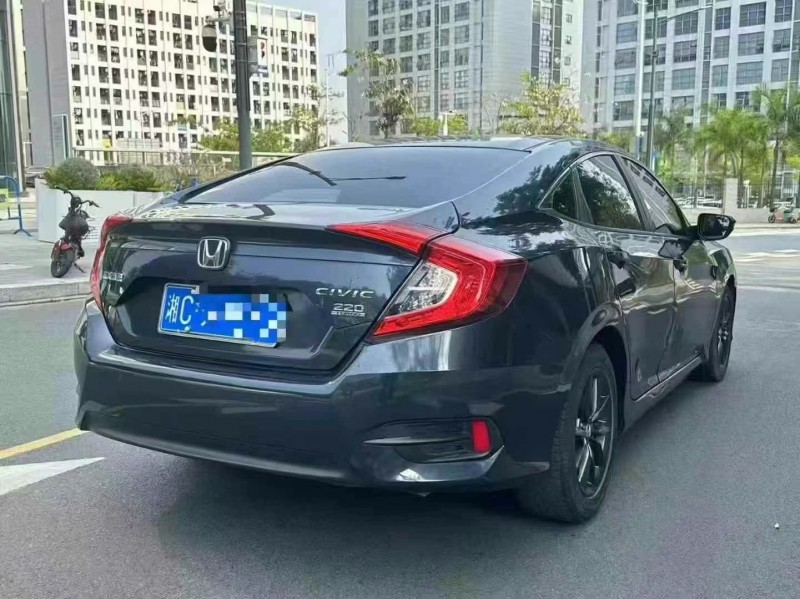 广州21年本田思域8