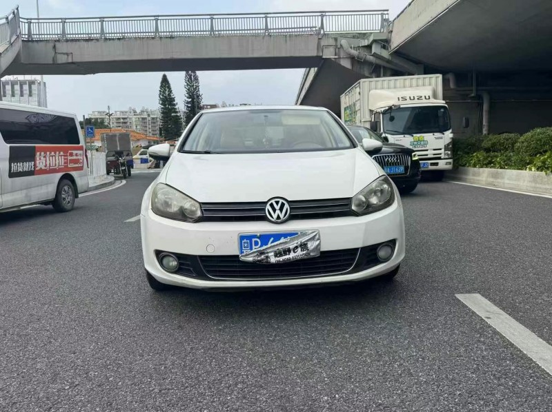 广州14年大众高尔夫1