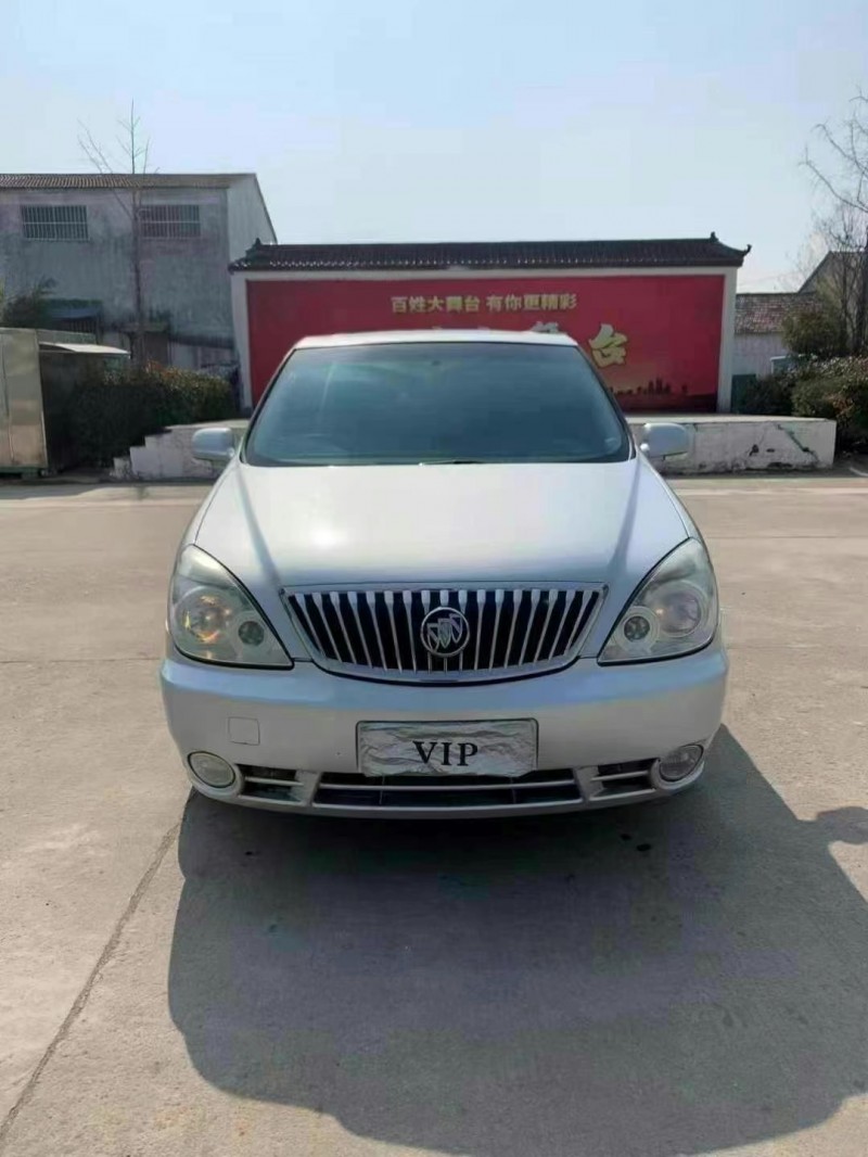 徐州13年别克GL81