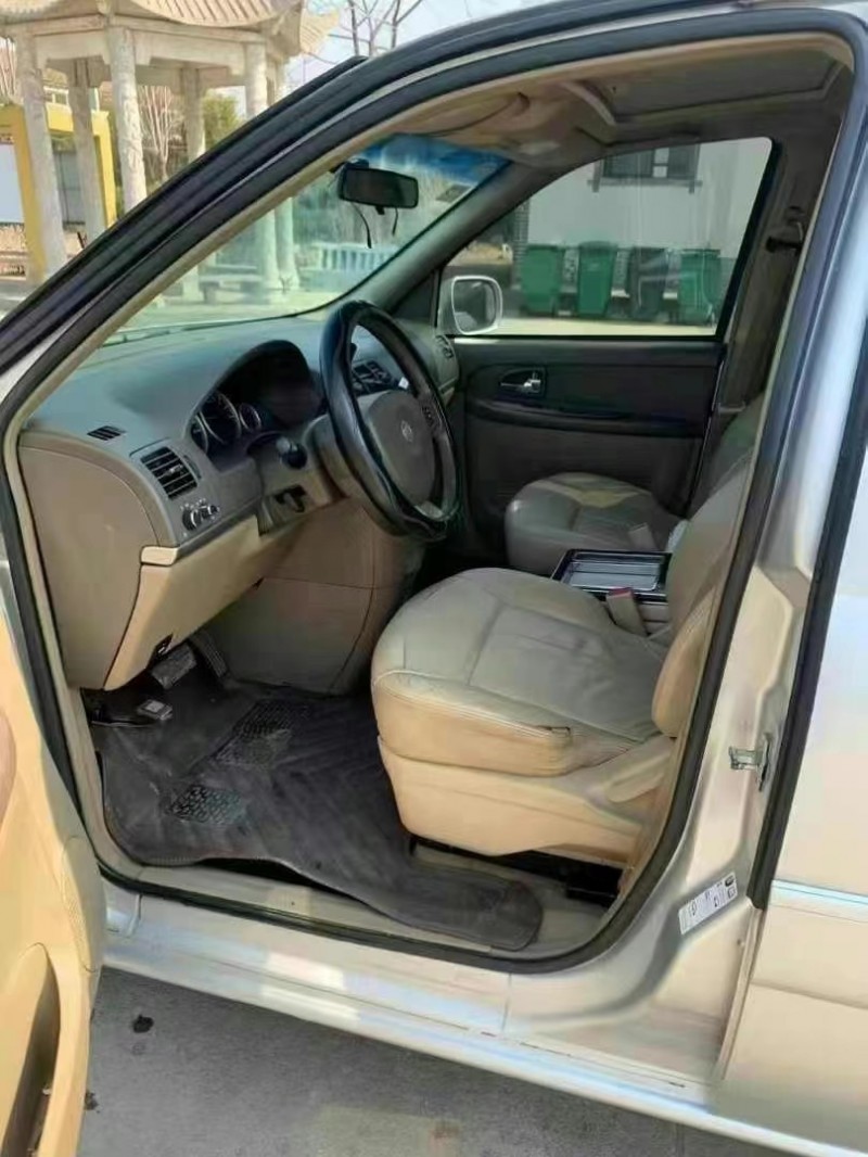 徐州13年别克GL85