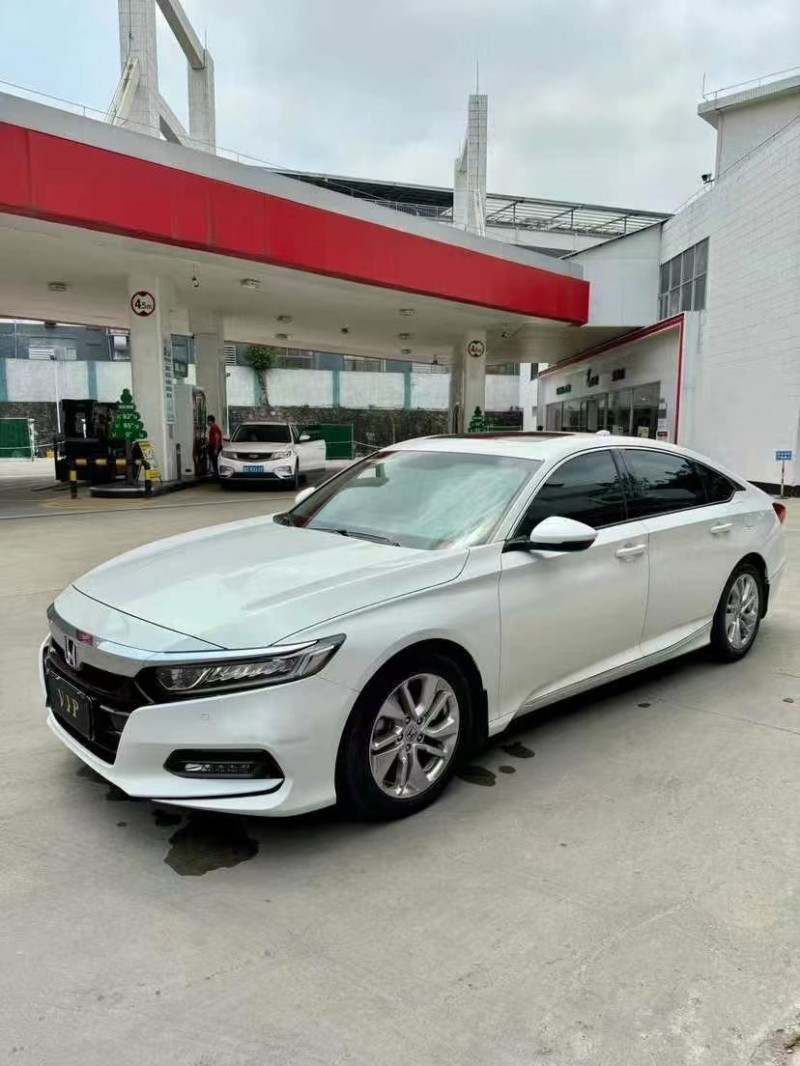 广州21年本田雅阁3