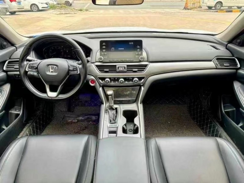 广州21年本田雅阁7