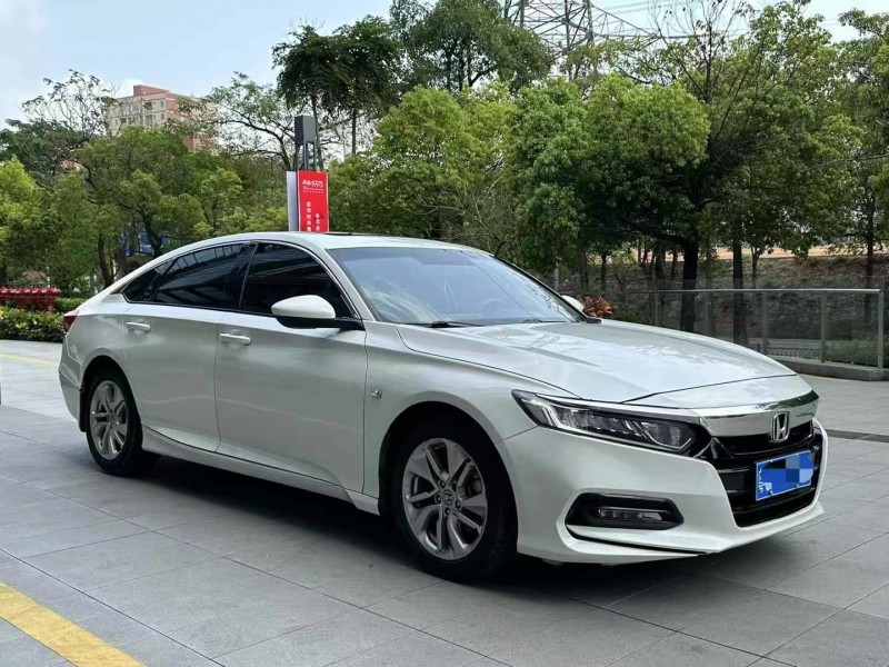 广州19年本田雅阁2