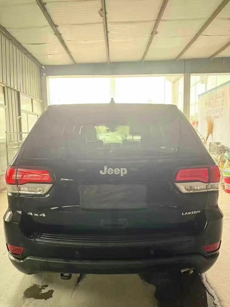 濟寧20年Jeep大切諾基9